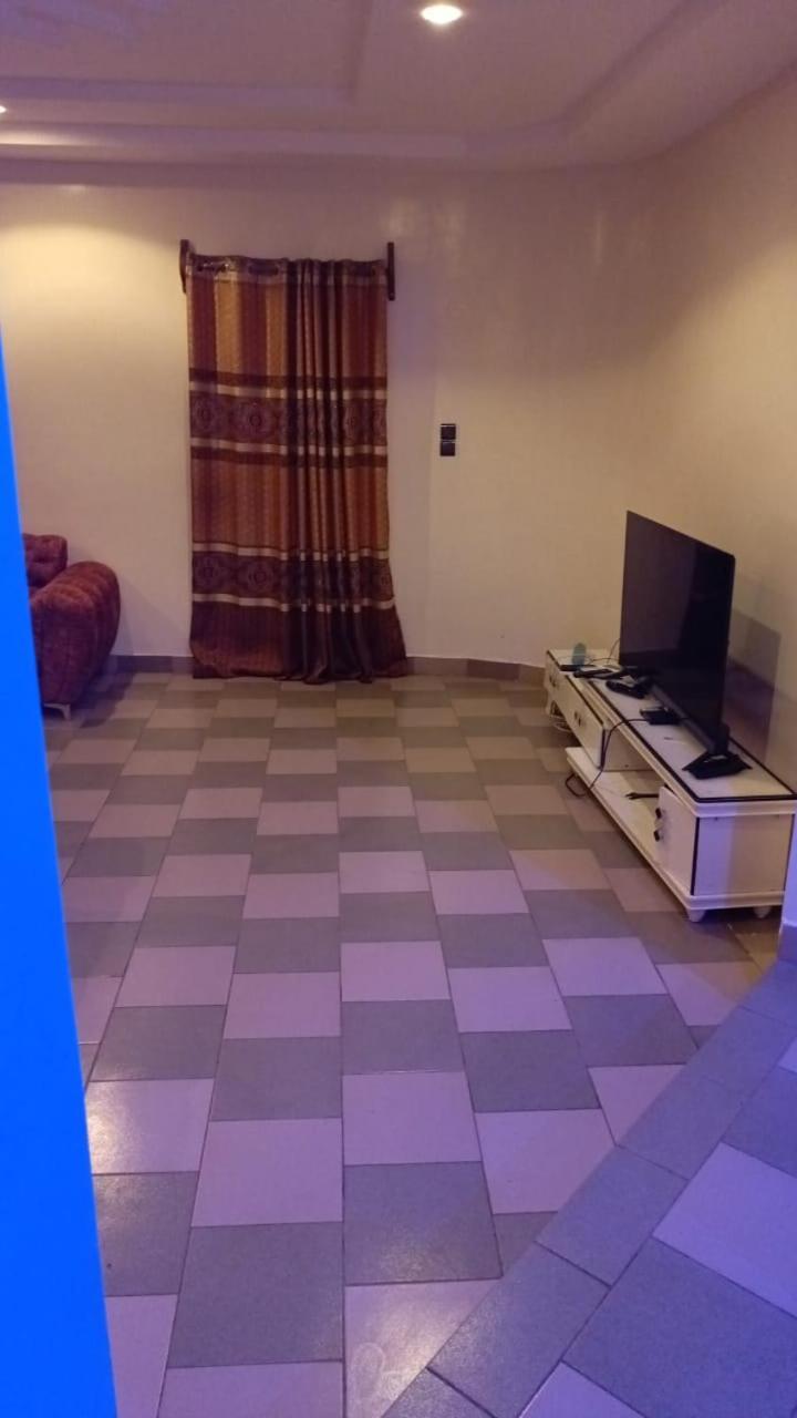 Abz Guest House Abomey Экстерьер фото